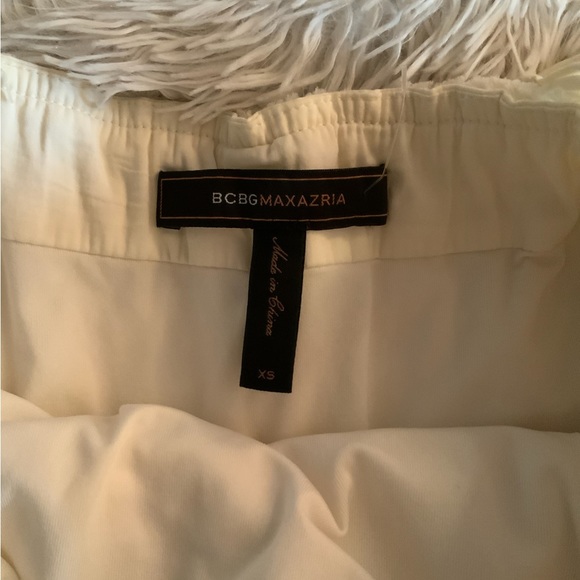 LAST CHANCE BCBGMaxAzria Ivory dress with pockets sz XS - Picture 2 of 5